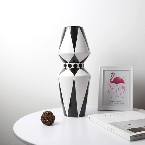 Modern Minimalist Ceramic Vase Black And White Geometric Stripe Polka Dot Nordic Style Home Office Decorative Flower Holder