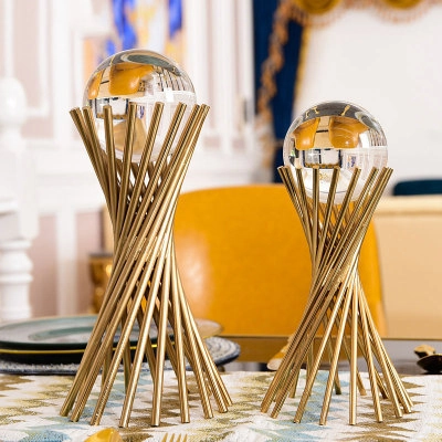 Ornement De Boule De Cristal De Luxe Moderne Avec Support En Fer Doré Pour Décoration De Bureau De Salon Style Nordique