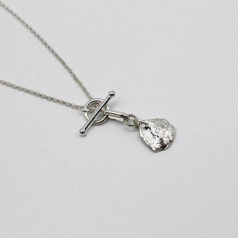 925 Sterling Silver Necklace With Irregular Hammered Coin Pendant Minimalist Chic Toggle Clasp Jewelry For Women