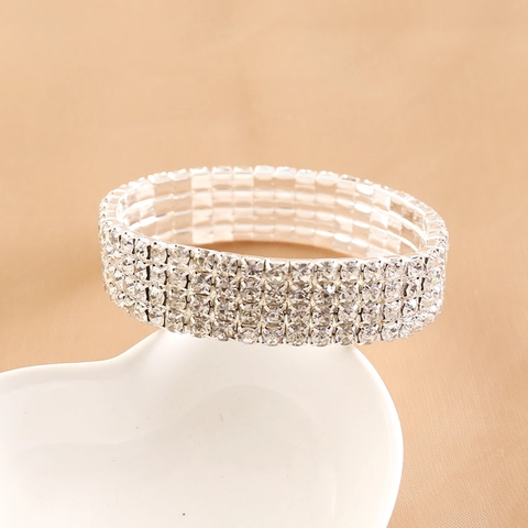 Mehrlagiges Strass Armband Legierung Versilbert Elastischer Armreif Funkelnder Kristall Hochzeit Brautschmuck Für Damen