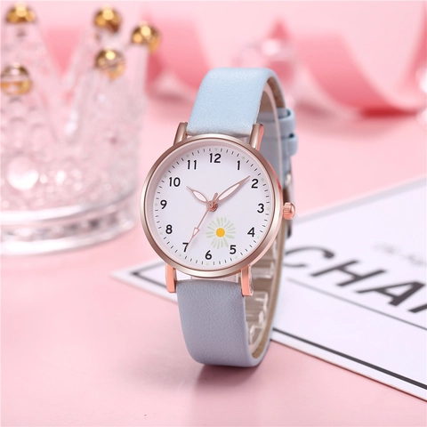 Montre Quartz Femme Bracelet Similicuir Boîtier Alliage Cadran Lumineux Motif Marguerite Douce Mode Coréenne