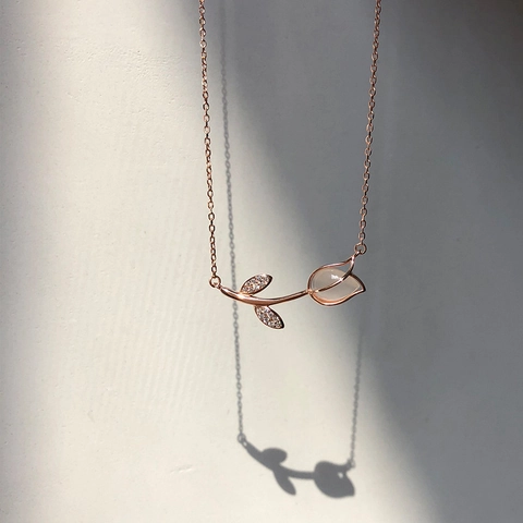 Tulpenblüte Anhänger Halskette Kupfer Mit Synthetischem Katzenaugenstein Und Zirkonia Schmuck Für Damen Eleganter Stil