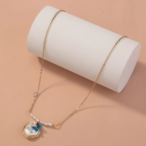 Vintage Legierung Künstliche Perle Schmetterling Blume Anhänger Halskette Für Damen Elegante Goldene Kette Romantischer Schmuck Geschenk