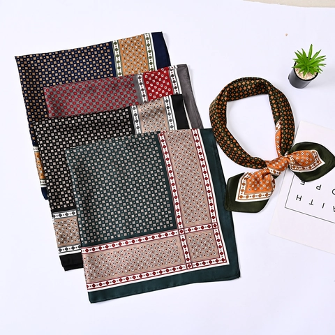Women Geometric Print Square Scarf Silk Feel Polyester Bandana Fashion Retro Head Neck Wrap Accessories For Daily Wear