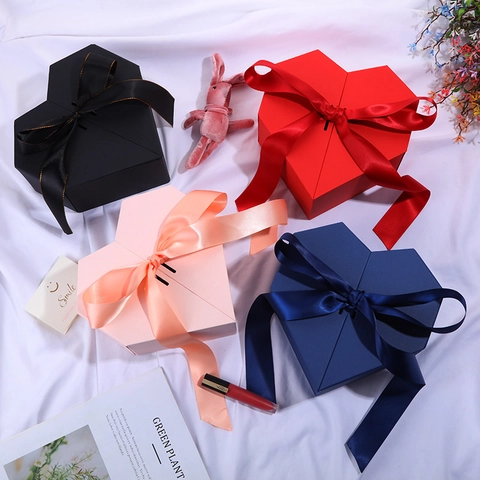 Scatola Regalo A Forma Di Cuore Cartone Vuota Matrimonio Compleanno San Valentino Festa Fiocco Elegante Romantica