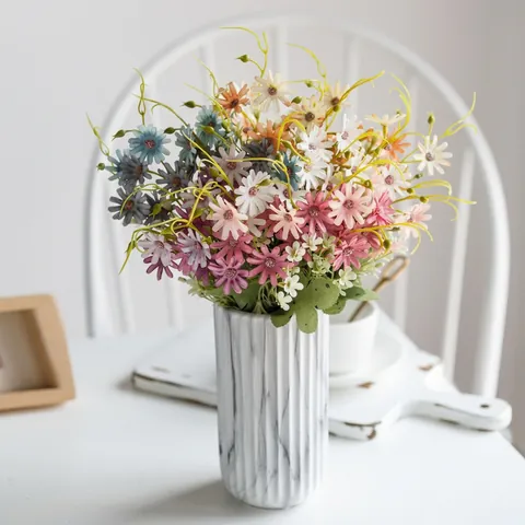 Artificial Daisy Flowers Satin Cloth Realistic Multi Head Small Peacock Daisies For Home Office Wedding Table Decor