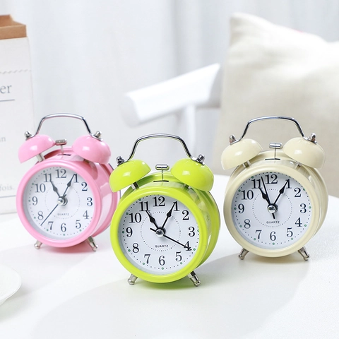 Sveglia A Doppia Campana Metallo Silenziosa Movimento Quarzo Retrò Comodino Luce Notturna Camera Da Letto Decorazione Minimalista