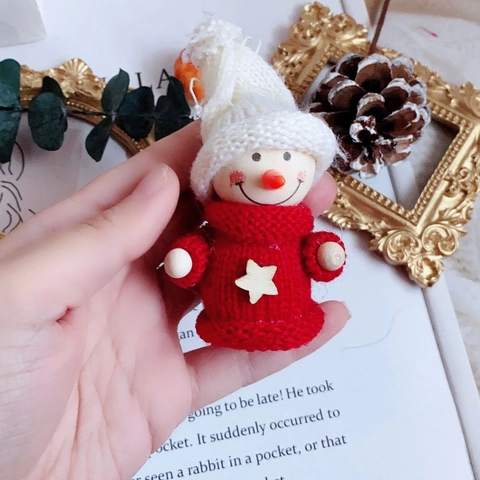 Handmade Christmas Doll Hanging Ornaments Felt Wood Gnome Snowman Star Shape Festive Tree Decoration Nordic Style