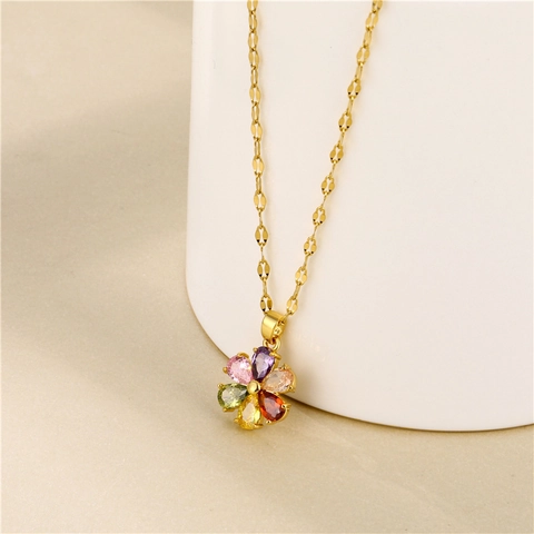 Blumen Anhänger Halskette Titanstahl Bunter Zirkon 18K Vergoldet Kupfer Schmuck Für Damen