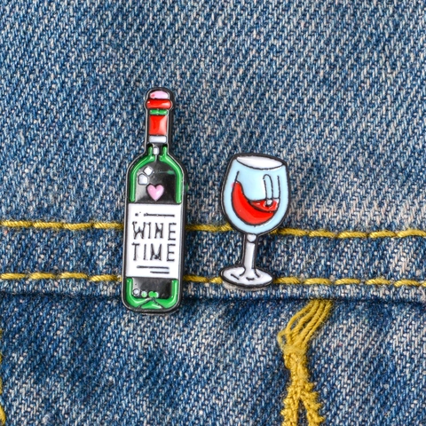 Creative Wine Bottle And Glass Enamel Brooch Pin For Women Men Cartoon Wine Time Letter Heart Badge Lapel Pins Fashion Jewelry