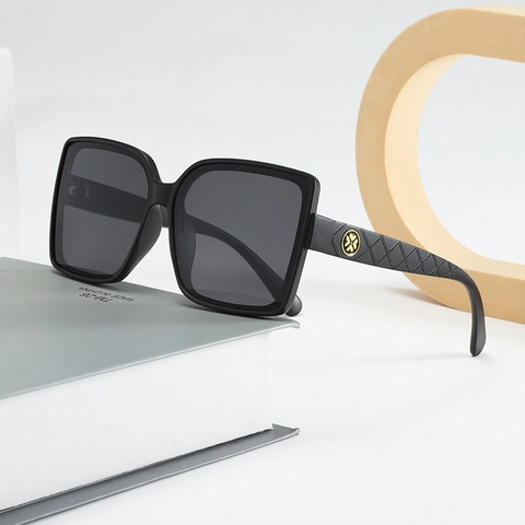 Oversized Square Sunglasses UV400 PC Frame Lattice Texture Temples Fashion Retro Eyewear For Women Outdoor Travel
