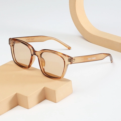 Square Sunglasses Large PC Frame UV400 Protection Fashionable Unisex Eyewear Trendy Outdoor Vacation Accessory