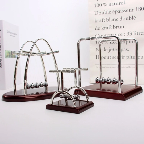 Pendolo Di Newton Sfere Di Metallo Base Plastica ABS Fisica Scienza Decorazione Scrivania Ufficio Casa Regalo Educativo Moderno