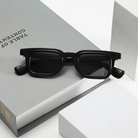 Square Frame Sunglasses UV400 Protection Retro Small Rectangle PC Eyewear Trendy Fashion Shades For Women And Men