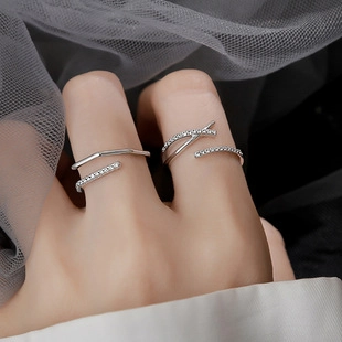 Anillo Abierto Geométrico Minimalista Plateado para Mujer Forma de Cruz X con Diamantes de Imitación Ajustable Joyería
