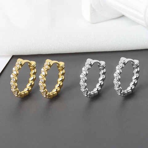 Boucles D'oreilles Huggie Hoop Torsadées En Cuivre Zircone Avec Tige En Argent Sterling 925 Pour Femmes Élégant