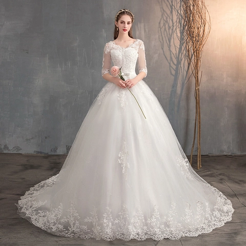 Elegantes Spitzen Hochzeitskleid Tiefer V Ausschnitt Lange Ärmel Ballkleid Brautkleid Mit Schleppe Große Größen