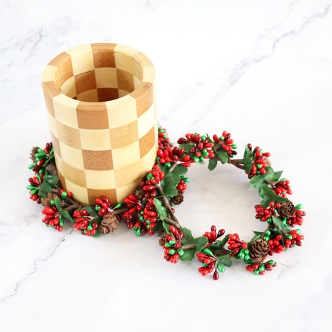 Couronne De Bougie De Noël Baies Rouges Vertes Pommes De Pin Naturelles Feuilles De Simulation Décoration De Table