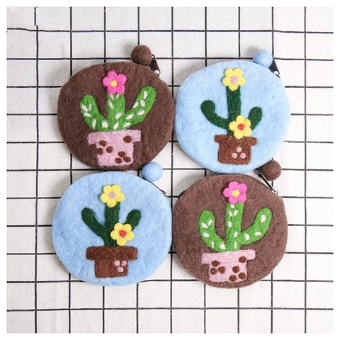 Handmade Wool Felt Coin Purse Cute Cactus Embroidery Round Zippered Pouch Small Storage Bag For Women And Girls