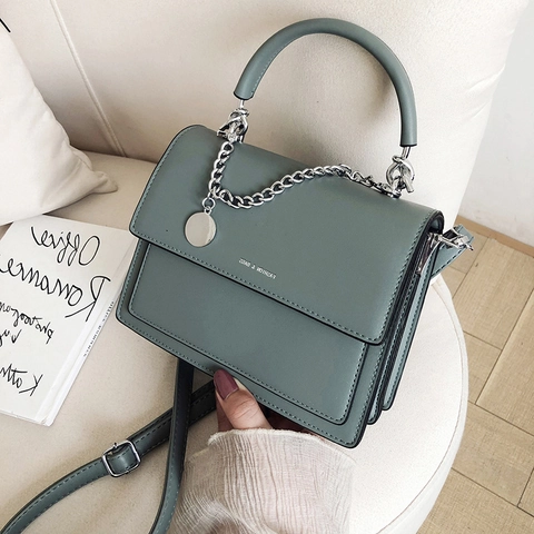 Damen Umhängetasche Aus Pu Leder Mit Klappe Und Silberner Metallkette Top Griff Kleine Quadratische Handtasche Für Den Alltag