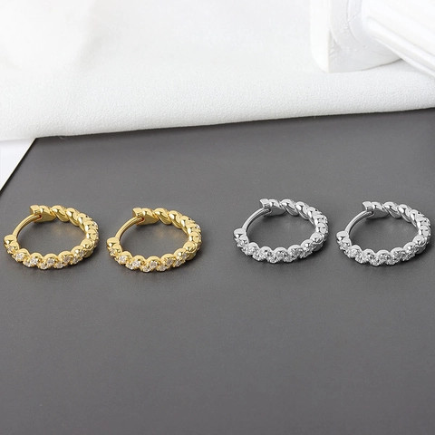 Boucles D'oreilles Huggie Hoop Torsadées En Cuivre Zircone Avec Tige En Argent Sterling 925 Pour Femmes Élégant