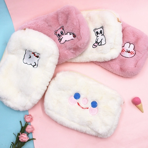 Cute Plush Cosmetic Bag Cartoon Animal Embroidery Soft Faux Fur Makeup Pouch With Artificial Pearl Zipper Pull For Travel Storage