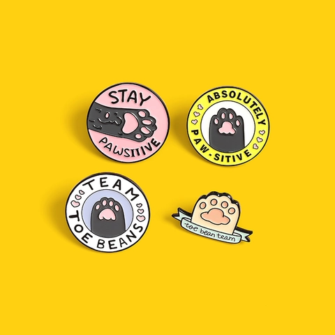 Broches De Esmalte Con Pata De Gato Dibujos Animados Aleación Pintado Lindas Patas Corazón Insignias Creativas Para Bolsos Ropa