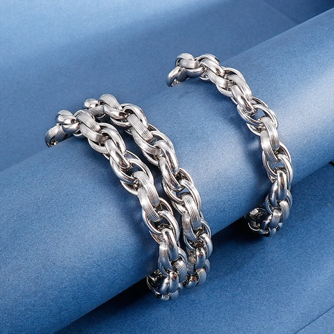 Set Di Gioielli Collana E Bracciale In Acciaio Inossidabile Da Uomo Maglie Texturizzate Stile Punk Industriale