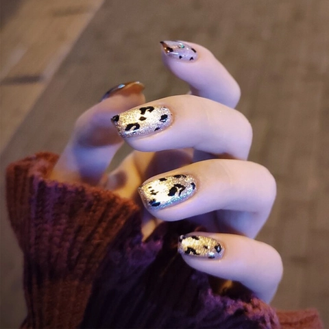 Leopard Print Press On Nails Champagne Gold Glitter Glossy Short Square Round Artificial Nails For Women Manicure