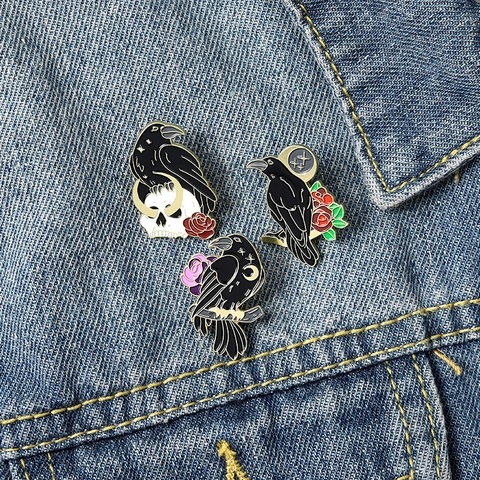 Gothic Raven Crow Enamel Brooch Pin Skull Rose Moon Star Antique Gold Black Bird Badge For Clothes Bag Accessories Jewelry Gift