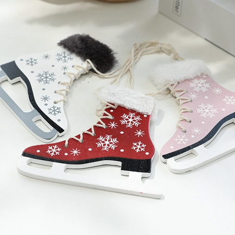 Ornaments Patins À Glace De Noël En Bois Flocons De Neige Fausse Fourrure Décorations À Suspendre Pendentifs Arbre Hiver