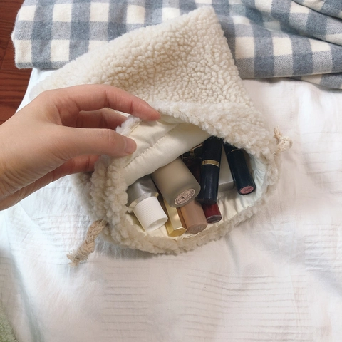 Lamb Wool Plush Drawstring Pouch Soft Fuzzy Cosmetic Storage Bag For Lipstick Makeup Menstrual Pad Minimalist Solid Color Organizer