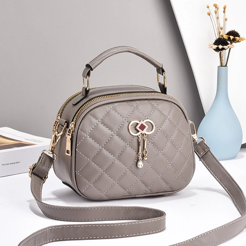 Quilted Diamond Pattern PU Leather Handbag Women Shoulder Crossbody Bag Double Zipper Bow Pendant Fashion