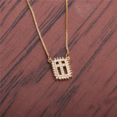 Kreuz Anhänger Halskette Rechteckiger Rahmen Mikropavé Zirkon Kupfer Boxkette Elegante Religiöse Schmuck Für Damen Herren