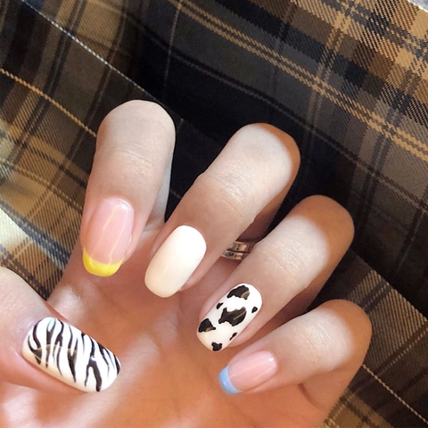 Ongles À Presser Français Motifs Mixtes Vache Zèbre Forme Carrée Pointes D'ongles Artificielles Manucure Pour Femmes