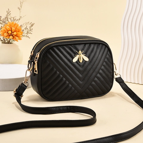 Dames Crossbodytas PU-Leer V-Gewatteerd Gouden Bij Metalen Decoratie Lagen Met Rits Camera Tas Stijl Elegant Veelzijdig