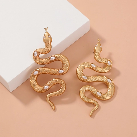Pendientes de Botón de Aleación de Oro Mate Vintage con Forma de Serpiente y Perlas Artificiales Joyas de Moda para Mujer