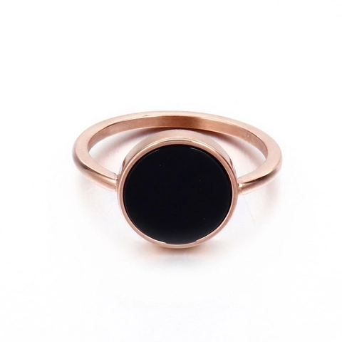 Minimalistische Ring Van Titaniumstaal Met Ronde Zwarte Inleg Geometrische Moderne Sieraden Voor Dames