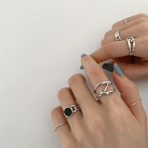 925 Sterling Silber Ring Für Damen Retro Cross Unregelmäßig Schwarz Emaille Minimalistisch Verstellbares Offenes Band