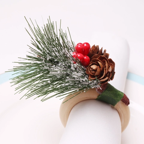 Christmas Napkin Rings Wood Ring Artificial Pine Needles Pinecone Red Berries Snow Design Holiday Dining Table Decoration