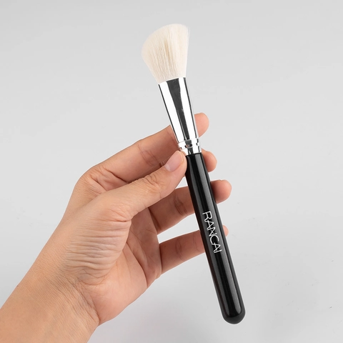 Pennello Contorno Angolato Professionale Con Setole In Fibra Sintetica Morbida E Manico Lungo In Legno Per Scolpire Il Viso