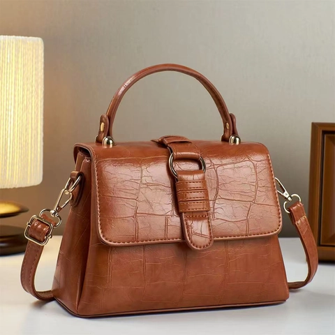 Vintage Crocodile Pattern PU Leather Handbag For Women Elegant Flap Crossbody Bag With Top Handle And Detachable Strap