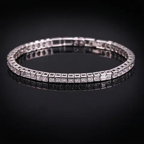 Luxuriöses Kupfer Galvanisiertes Tennis Armband AAA Zirkonia Quadratischer Schliff Reihensteine Elegant Damen Hochzeit Party Schmuck Geschenk