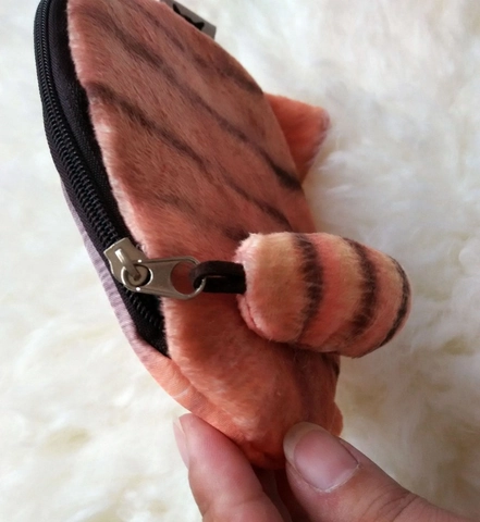 Realistic Cat Head Coin Purse 3D Print Soft Plush Zippered Small Pouch With Long Tail Pull Novelty Gift
