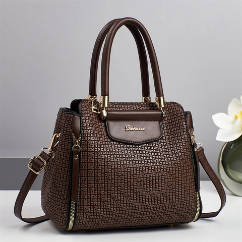 Chic Women PU Leather Handbag Embossed Texture Minimalist Crossbody Bag With Top Handles And Gold Metal Hardware
