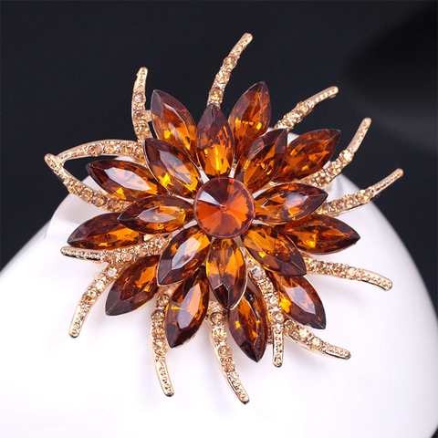 Flower Brooch Pin For Women Alloy Large Radial Sunflower Crystal Rhinestone Elegant Fashion Accessory Jewelry