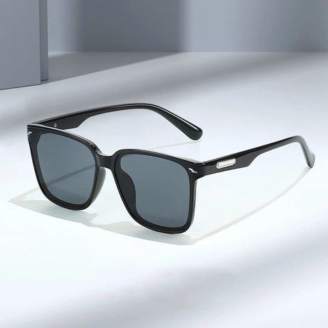 Square Large Frame Sunglasses PC Frame AC Lens UV400 Protection Outdoor Driving Retro Fashion Unisex Metal Decoration