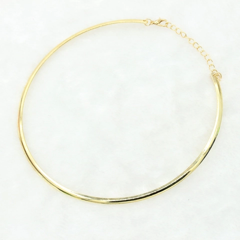 Minimalistischer Legierung Metall Starre Choker Halskette Punk Kühne Polierte Geometrische Torque Kette Verstellbar