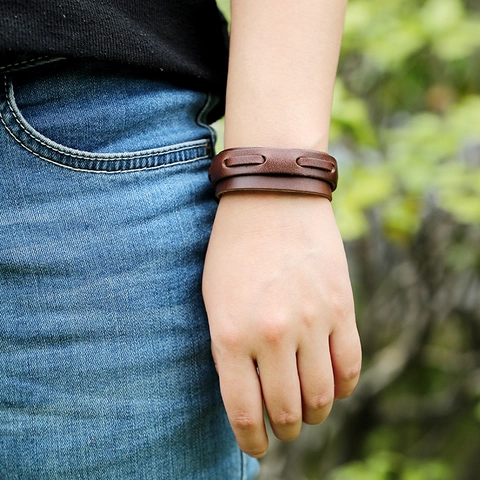 Vintage Multi-Layer Genuine Leather Cuff Bracelet Punk Wide Handband With Adjustable Metal Snap Buttons For Men