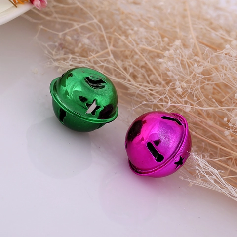 Campanas De Metal Coloridas Con Estrella Hueca Hierro Chapado Dijes De Cascabel Para Llavero DIY Collar Mascota Decoración Navidad